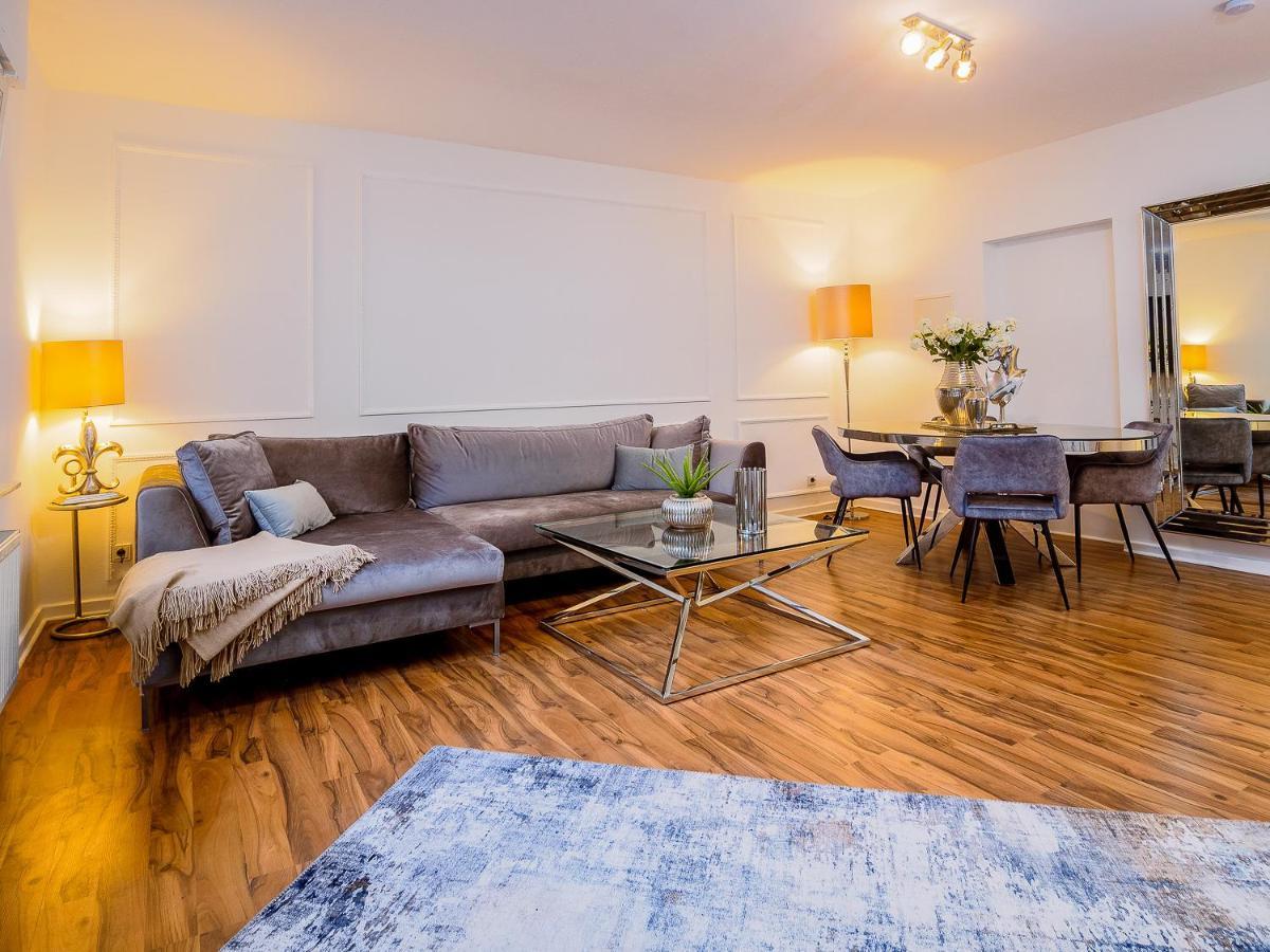Gemuetliche & Individuelle Ferienwohnungen In Krefeld - Junik Apartments Экстерьер фото