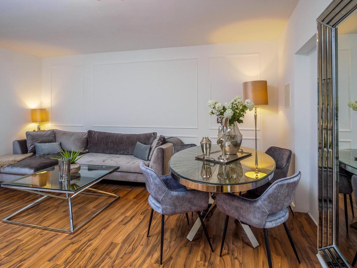 Gemuetliche & Individuelle Ferienwohnungen In Krefeld - Junik Apartments Экстерьер фото