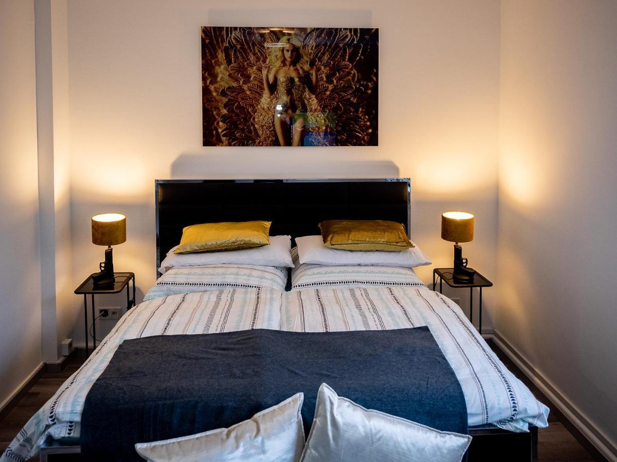 Gemuetliche & Individuelle Ferienwohnungen In Krefeld - Junik Apartments Экстерьер фото