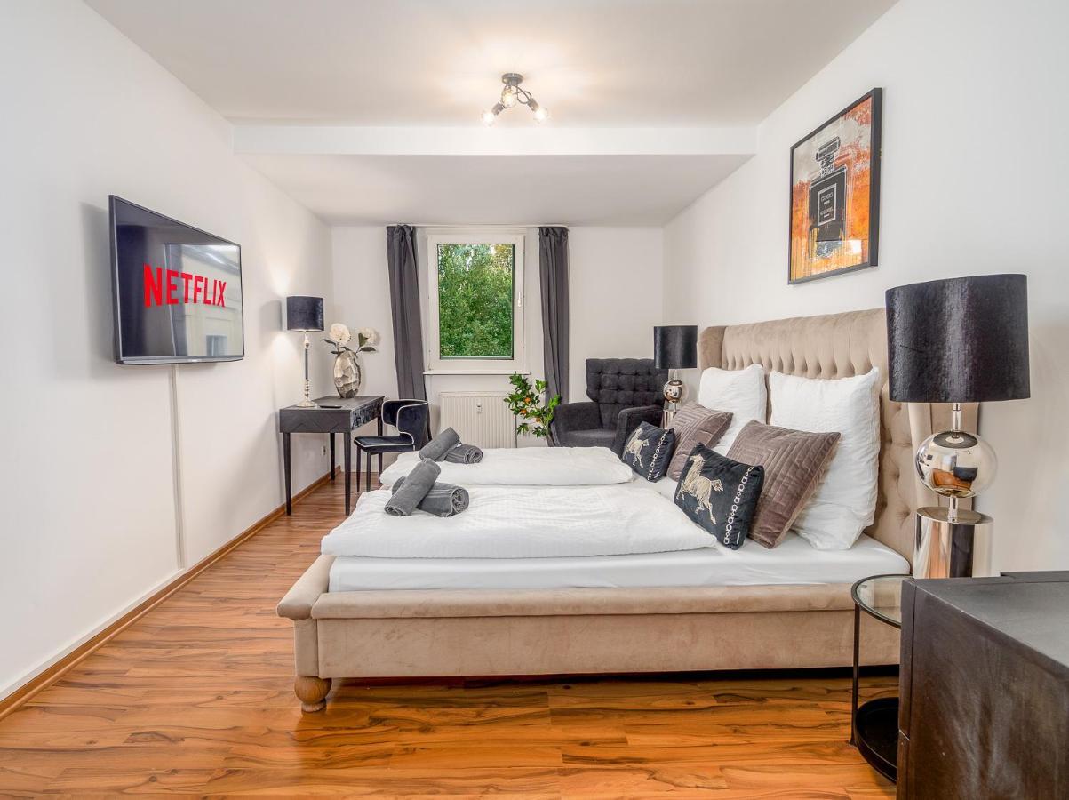 Gemuetliche & Individuelle Ferienwohnungen In Krefeld - Junik Apartments Экстерьер фото