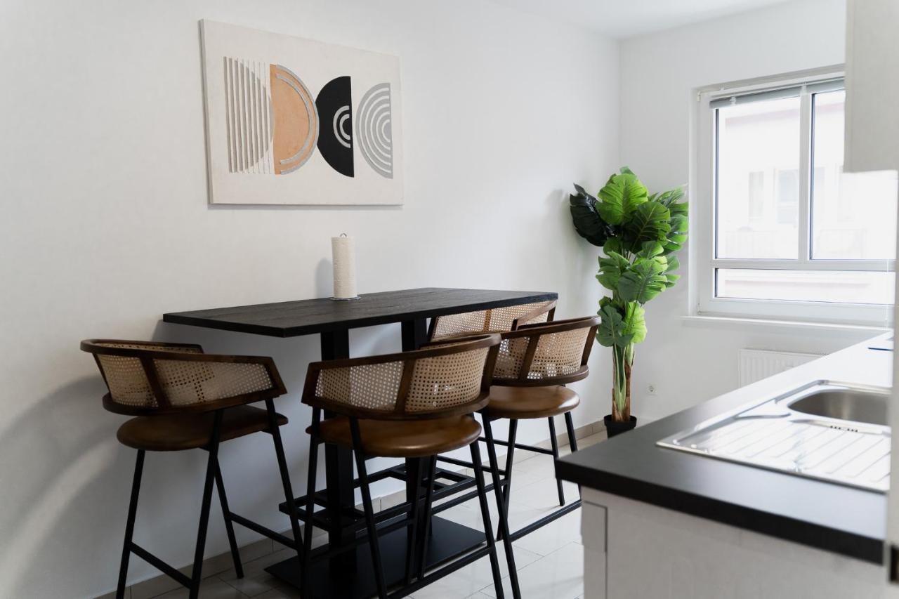 Gemuetliche & Individuelle Ferienwohnungen In Krefeld - Junik Apartments Экстерьер фото