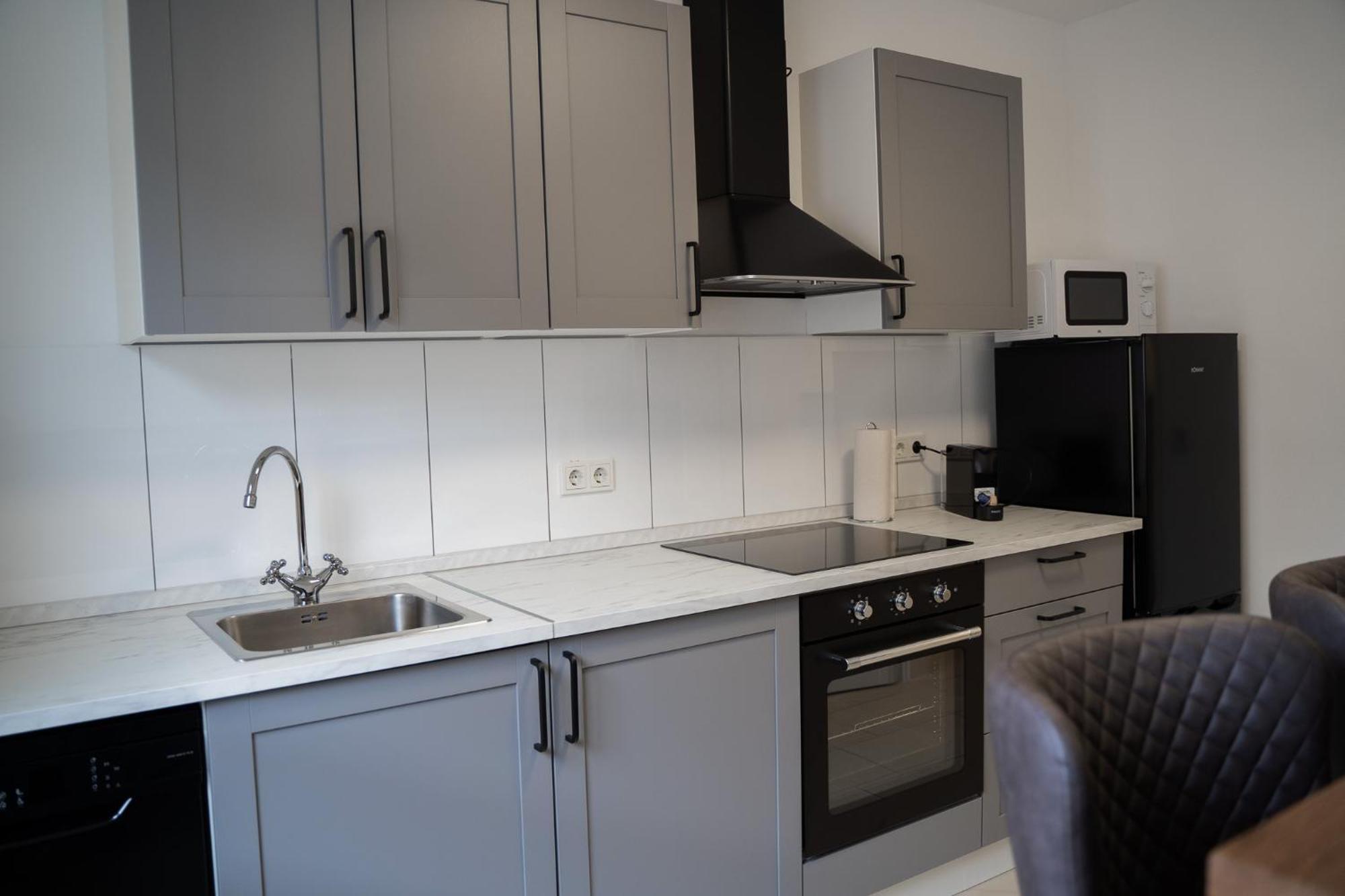 Gemuetliche & Individuelle Ferienwohnungen In Krefeld - Junik Apartments Экстерьер фото