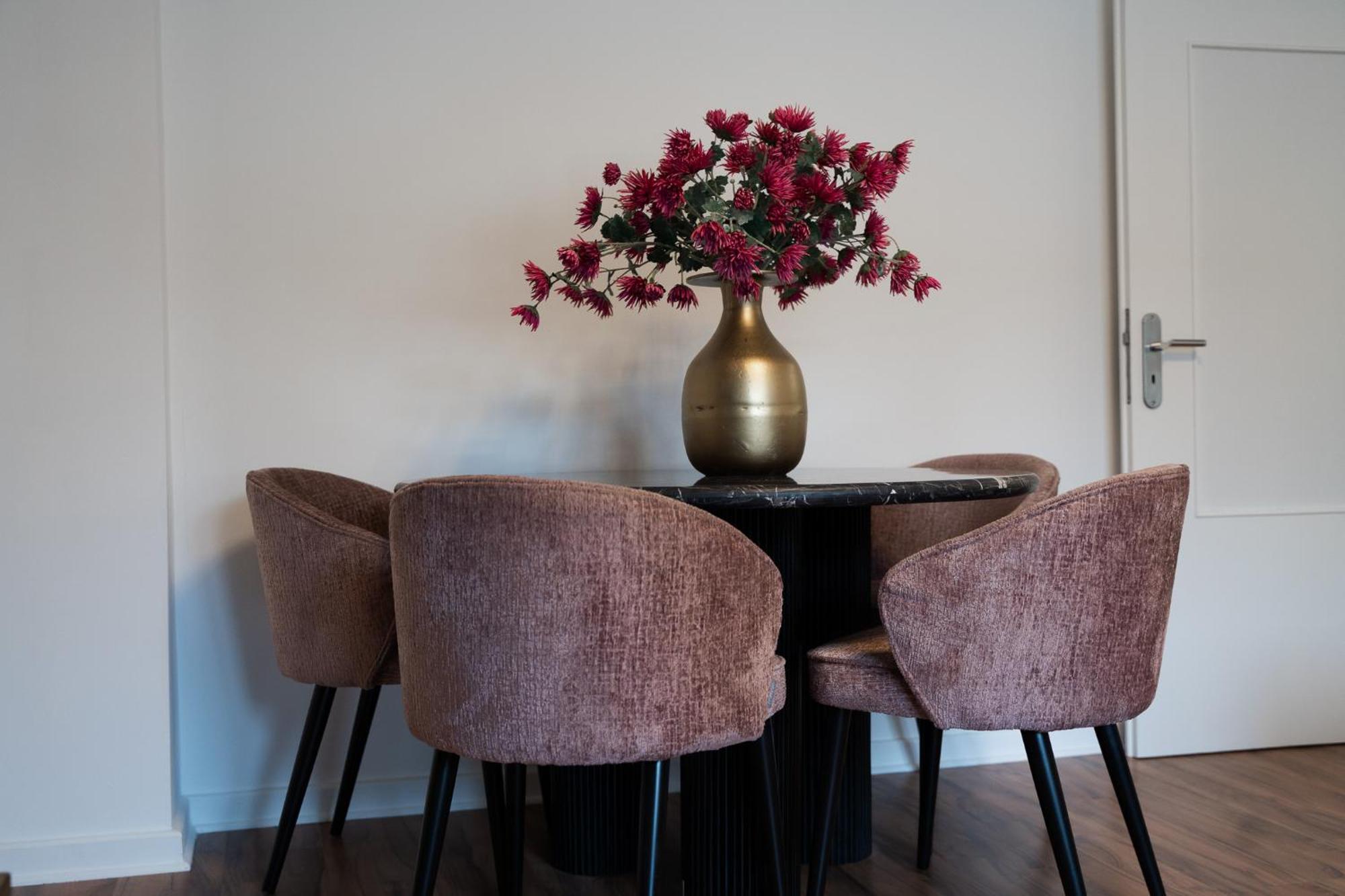 Gemuetliche & Individuelle Ferienwohnungen In Krefeld - Junik Apartments Экстерьер фото